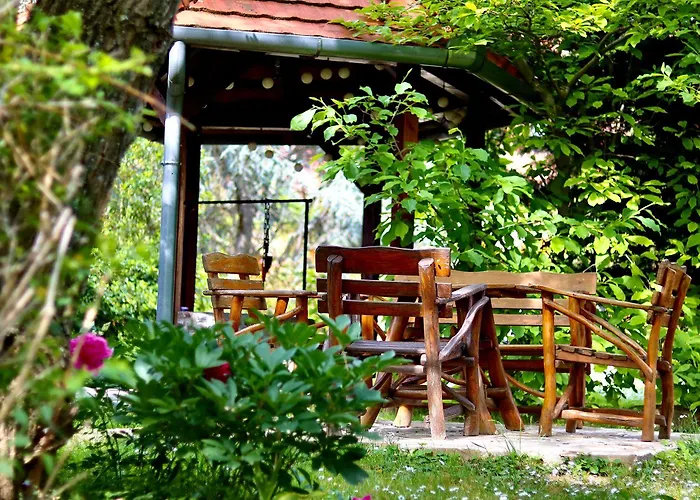 Wagner Panzio בית הארחה צ'רסגטומאי